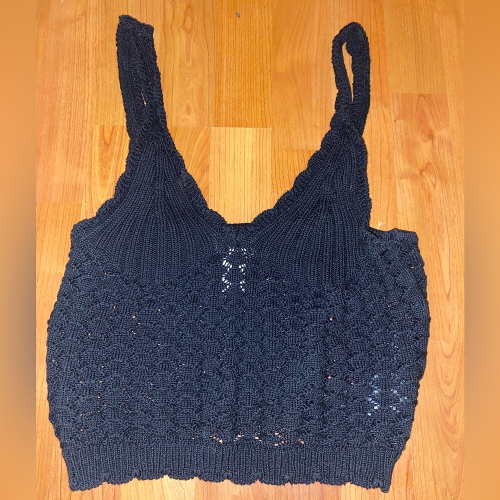 super cute black nitted H&M top Cropped